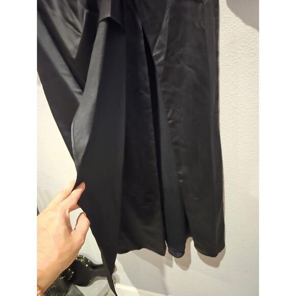 Mac Duggal Women's Long Sleeve Draped Structured Bow Gown Black Size 16 Formal - Picture 8 of 16